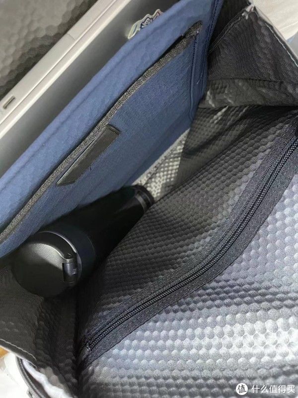 d走下“神坛”的TUMI，Davis双肩包虽然耐用但细节拉跨