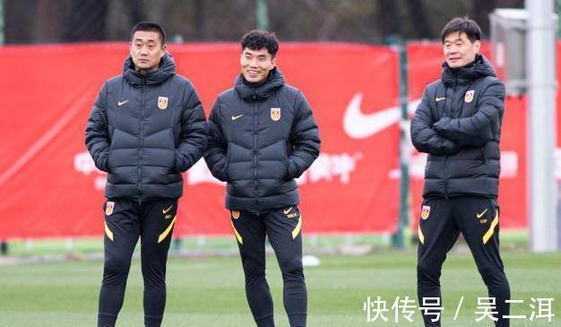 蒋光|国足淘汰人数曝光!23人当陪练,李霄鹏不等4大归化,郑智或随队