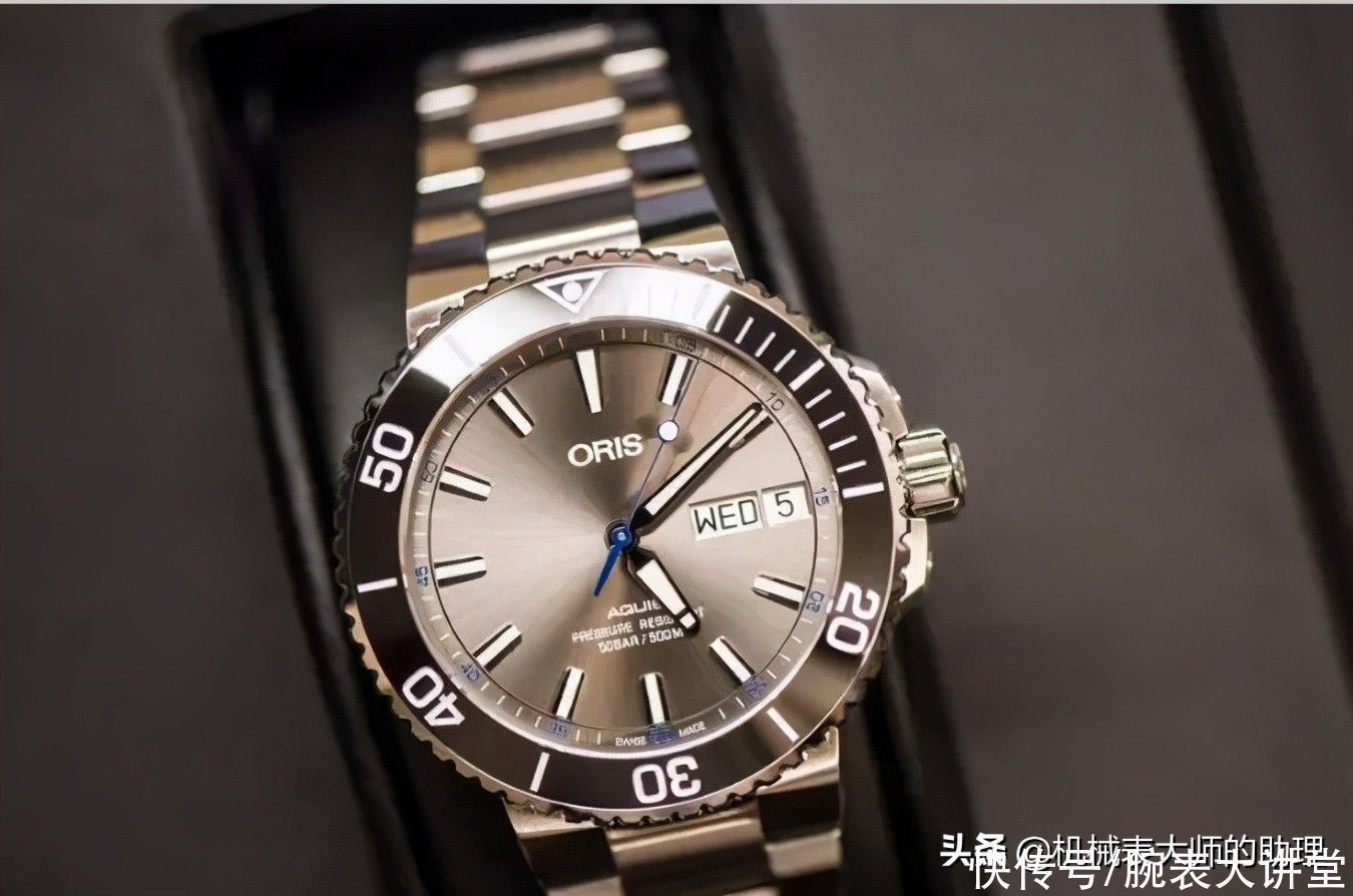 售价 那些外观极其相似的手表,为何售价却天壤之别?