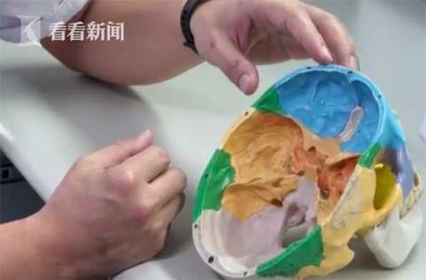 阿姨|阿姨脖子酸痛以为是颈椎病 一查发现竟长了肿瘤