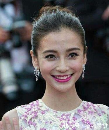 妆容 为何画底妆时要使用粉底刷起初不以为然,看到效果后却恍然明了!