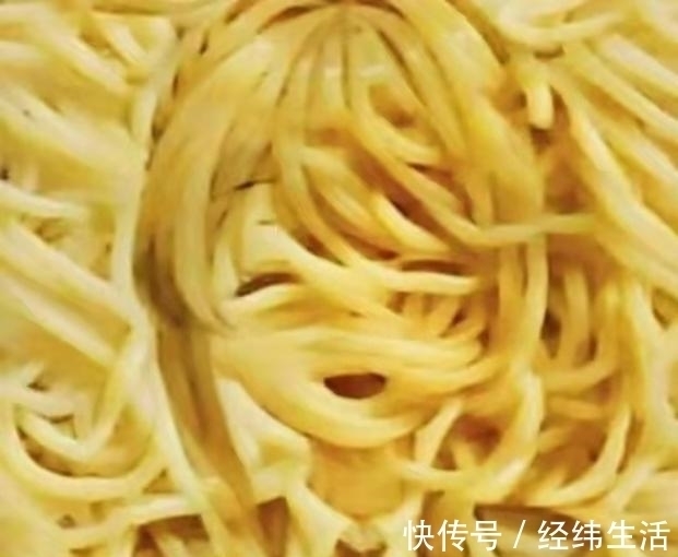 小樱|拉面能做二次元角色?小樱笑容治愈,《名侦探柯南》角色神还原