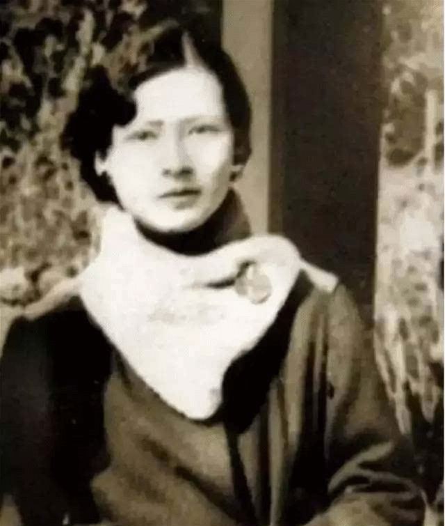 林徽因究竟多美?AI修复图成网红脸,看到旧照才知道什么叫美若天仙