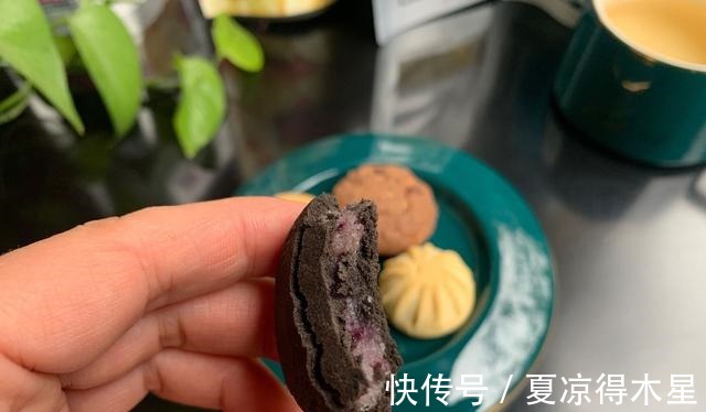 奥利奥|买饼干时,别总是选“奥利奥”,这4款饼干也来尝一尝,好吃便宜!