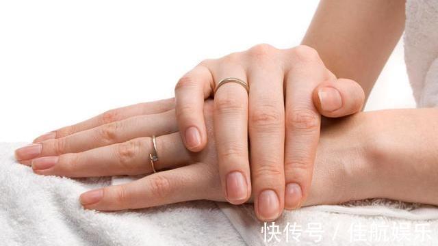 金银花|蒲公英的“黄金搭档”已公布，搭配泡水喝，平肝降火，胃也舒坦了