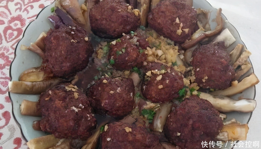 女性每天晚上吃3种美食,是延缓衰老,是补血养气的佳品