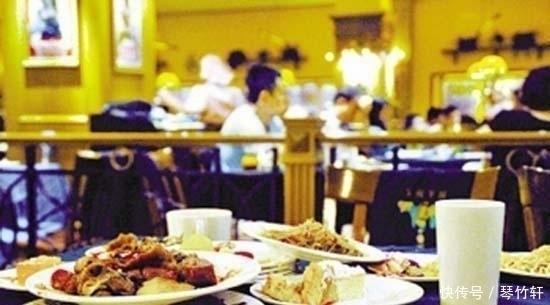 浪费食物|自助餐厅老板最“害怕”的不是能吃的人,而是“这种”客人