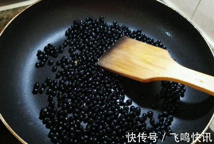 黑豆粉|“天然維生素E”被發現，女人再窮也別舍不得吃，抵抗熬夜傷害