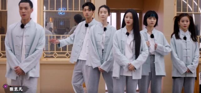 有種“吐槽應驗”叫陳卓璇，踩梅花樁睡5米高床，誰還敢說我站的不夠高？