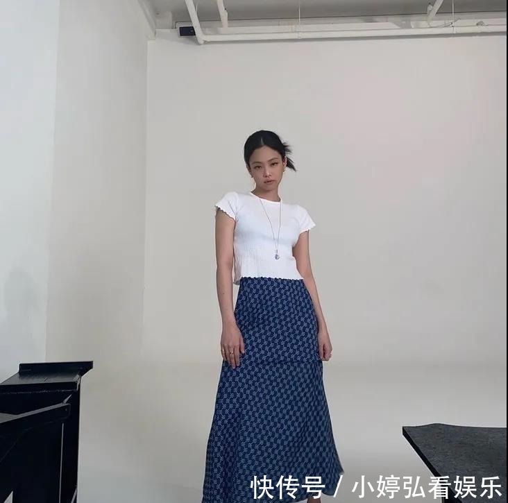 小白|今夏小白鞋收起来吧!现在流行的是“方头鞋”,显高显瘦显腿长