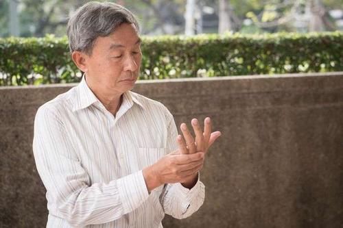 自主神经|糖尿病人，身体有5种迹象，血糖或已升高，当心糖尿病神经病变