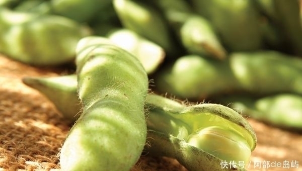 人犯|爱吃花生的人,身体不会差,但切忌与此物同食,偏偏很多人犯错误