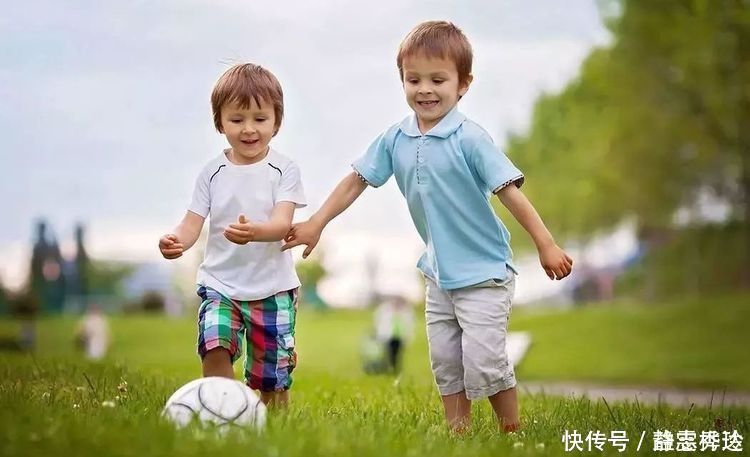 个头|孩子身上出现3个变化,说明可能要停止长高了,对照你家娃看看