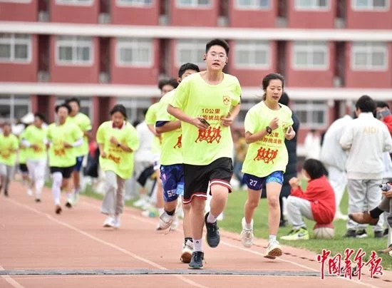 怎么可以错过（校运会加油稿50字）校运会加油稿50字 跳绳 第1张