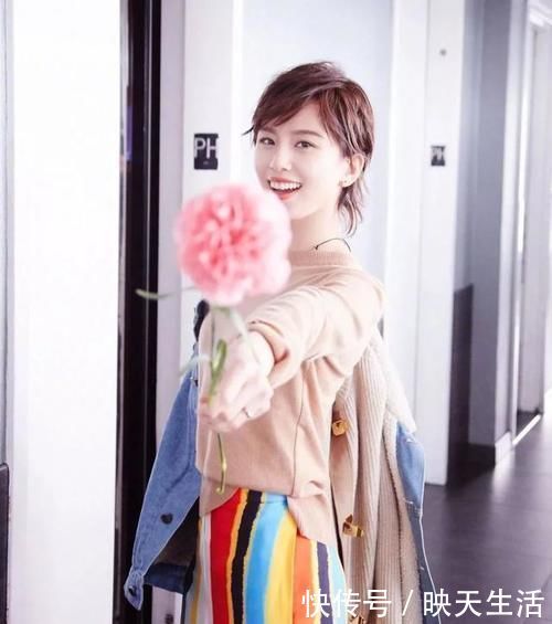 长发|你适合“短发”还是“长发”?主要根据脸型判断,剪错容易毁气质