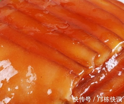 “扣肉界大佬”，咸香软糯入口即化，比红烧肉好吃，吃一次馋十次