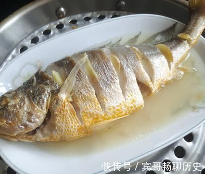 鲜美|蒸鲈鱼还不如这个鱼,便宜又营养,口感鲜美细嫩,蒸一蒸就能吃