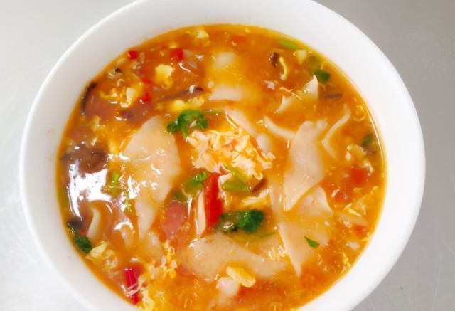 早餐,我家隔三差五吃汤面,有菜有汤开胃助消化,比粥更营养