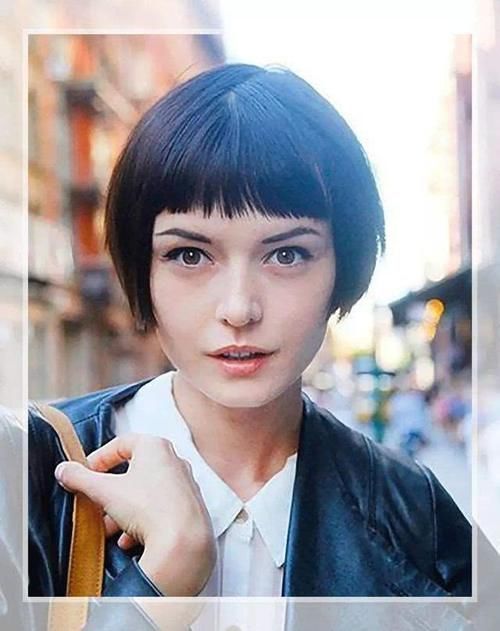 女生自以为好看的4种发型,其实都是“踩雷”款,直男大多都反感