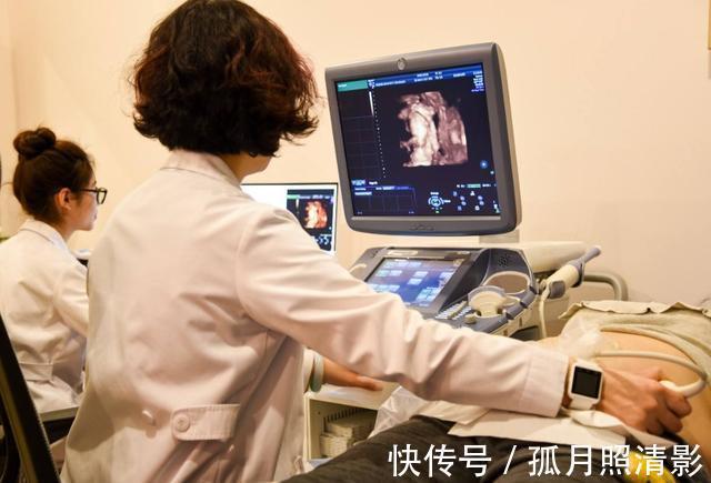 准爸爸|四维检查时为什么都贴着“家属止步”其中的原因,看完就明白了