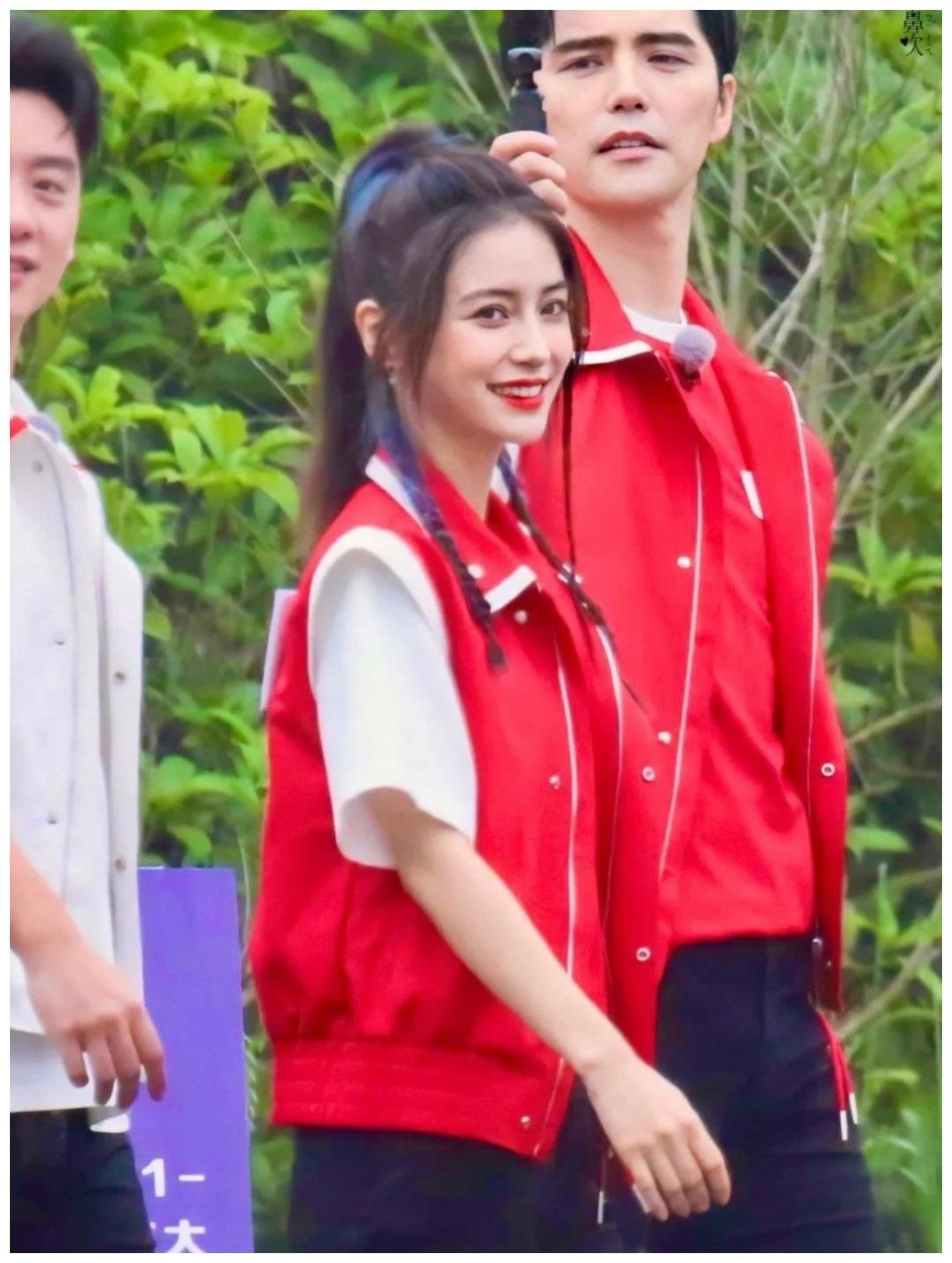 鱼尾纹 baby《奔跑吧》路透生图憔悴，鱼尾纹明显，精修图美瞳吓人