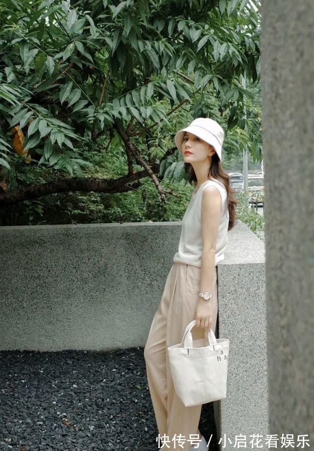 服装|做减法的服装穿搭简约又精致,既放大了魅力,又不觉得繁琐