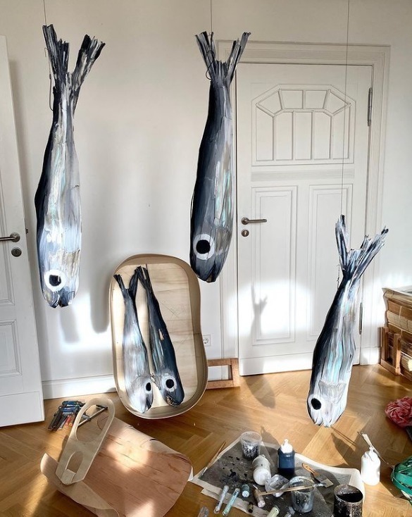 巨人国!她画油画,他做雕塑,这对艺术情侣直接建了一个“巨人国”