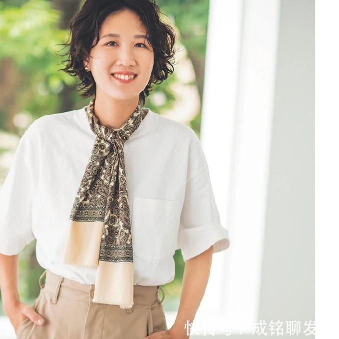 阔腿裤|讲真,四五十岁的女人可以赶时髦,但要学会选款,适合自己才好看