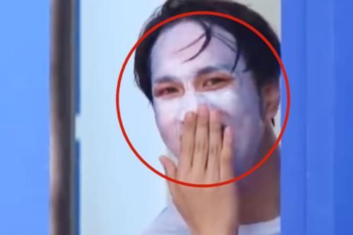 创造营：学员给韩佩泉过生日，一出场就夺目，果然是韩美娟