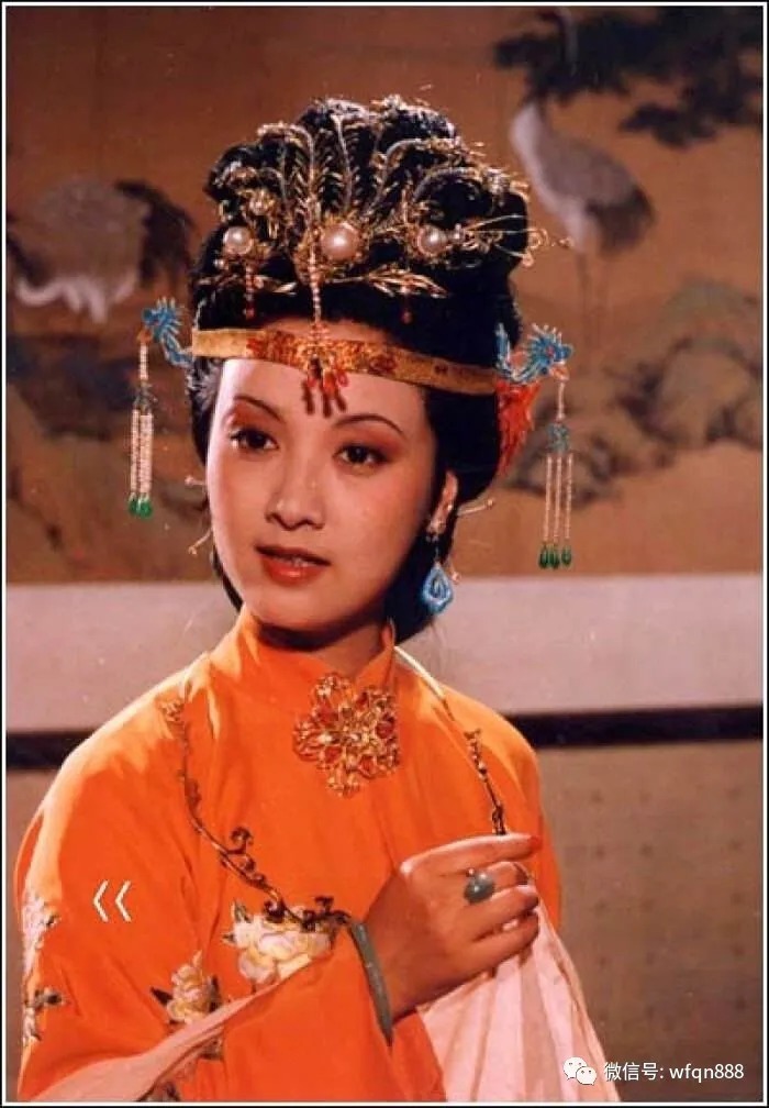 柳家$红楼梦中有个女子，看似老实本分，却连精明的王熙凤也被她给骗了