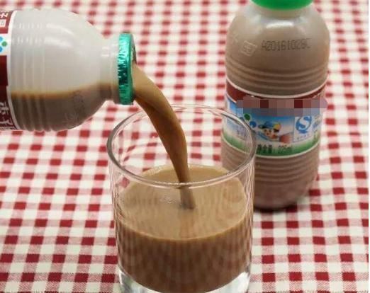 配料表|2种“牛奶”再便宜也别买,已列入黑名单,很多人成箱往家买