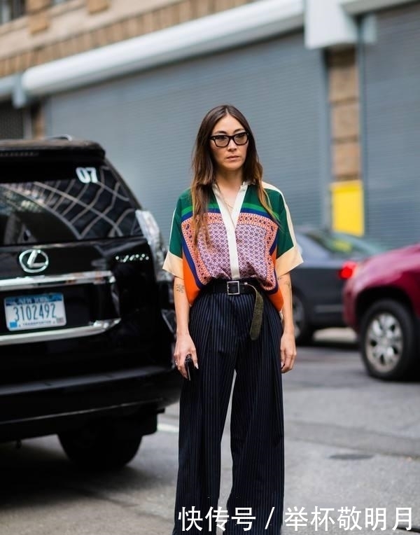 身高不足158cm的女生，穿阔腿裤熟记这3个“搭配套路”，显高显瘦