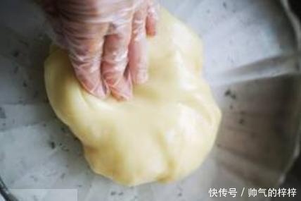 教你自己在家做雪媚娘，方法简单味道好，吃着更放心！