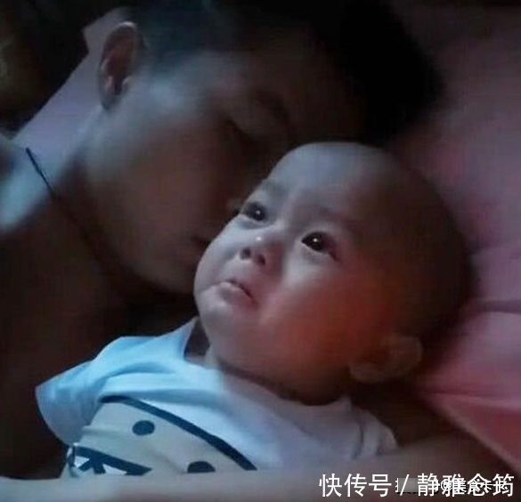 罗妈妈|妈妈深夜回家，看到爸爸哄宝宝睡觉的场面气喷，网友都一样