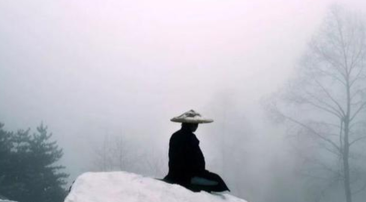 道家气功@清朝有个老头，苦修60年道家气功，最终被4个丫环一月破解而死