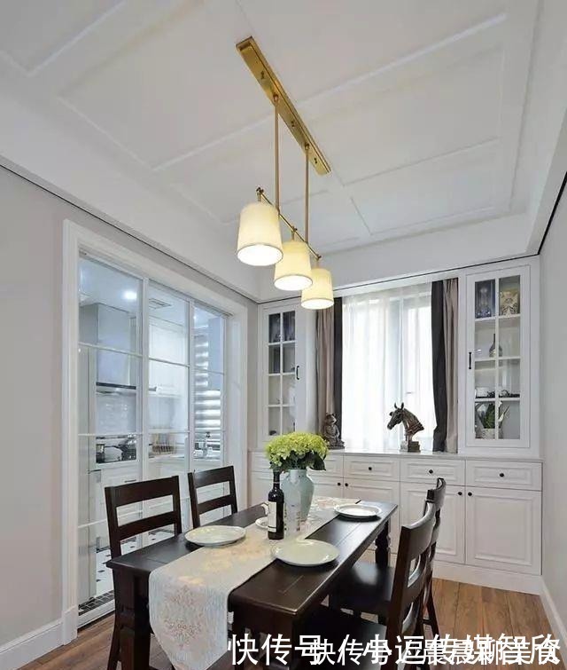 多功能|朋友的房子装修真漂亮，一个多功能玄关鞋柜，收纳强又美观！