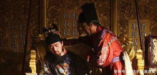 宫女|一宫女给熬夜的朱元璋送了一碗热粥,朱元璋抬头一看,杀!