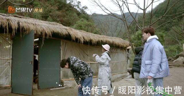 节目组|节目组失误关掉滤镜，王源满脸痘颜值大跌，杨超越皮肤不如董力！