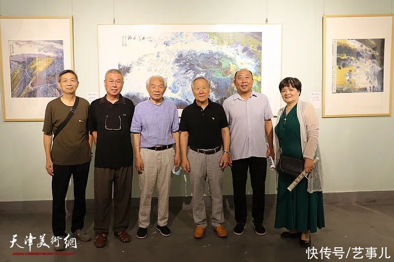 天津长城书画院|意象泼彩 随心运化——“霍然泼彩画展”在天津润松美术馆开幕