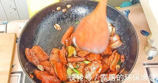 做法|做红烧肉,加水炖不正确,难怪不香还油腻,大厨教你秘制做法,香