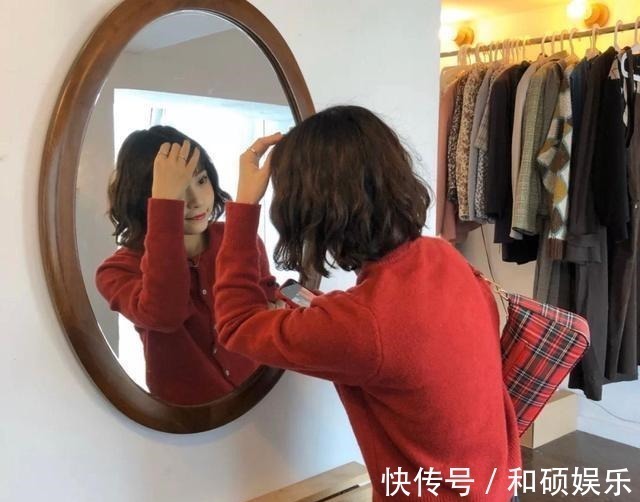 短发 秋冬都在“剪短发”，超A女神范更有气质，基本都逃不出这4款发型