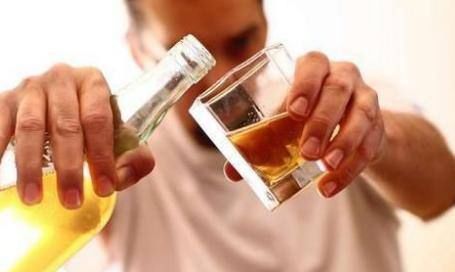 痛风病人,别再盯着酒了,真正要少吃是此类食物,多数人反而忽视