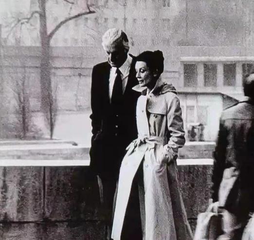 版型 赫本老年干瘦有皱纹仍优雅美丽,穿搭经典有书香气,超合适妈妈们