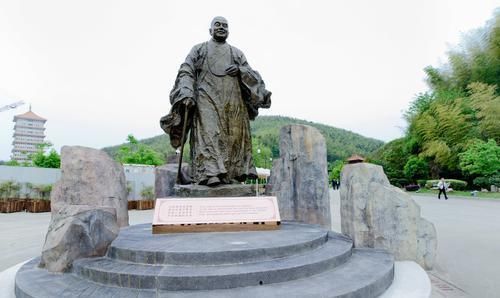 中国|中国最独特的一座寺庙，不仅不需要门票，还用鲜花代替了香烛礼佛