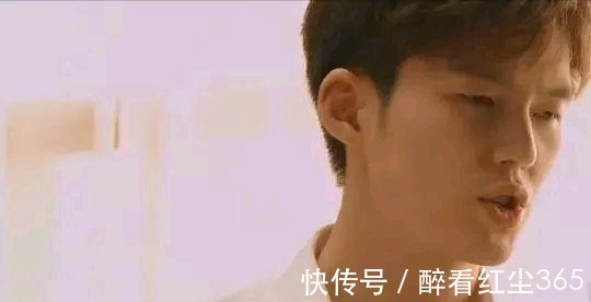 娱乐圈|因颜值走红、25岁退役进娱乐圈,网友吐槽你不合适