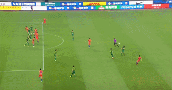 北京国安|2-1绝杀国安！张玉宁激活了泰山队，三大外援疯狂拥抱嗨翻了天