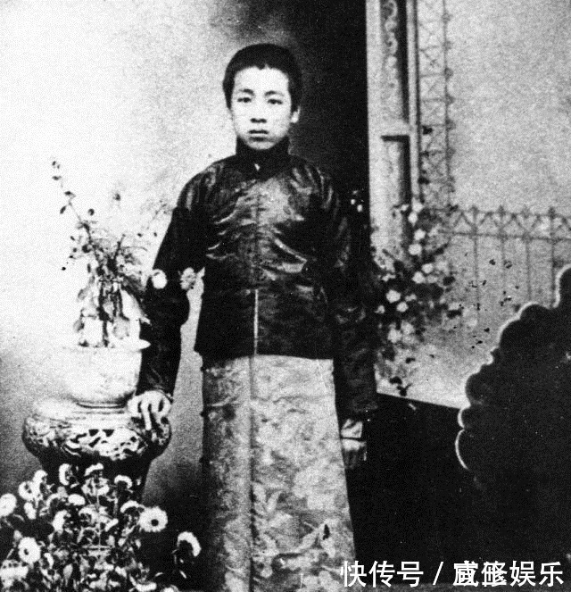 崚嶒@周恩来总理7幅罕见题词真迹,笔墨崚嶒刚俊,成熟内敛,堪称绝唱