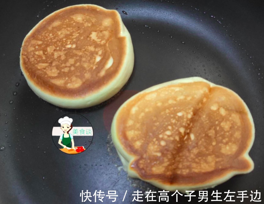 此甜品比蛋糕还香，不用烤箱，平底锅一烙就好，发朋友圈被狂点赞