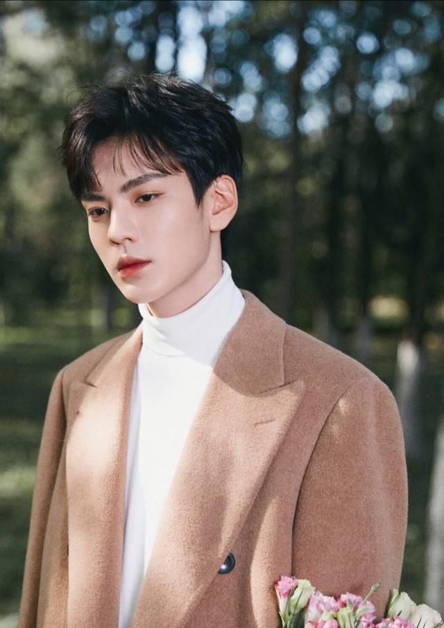 内娱男团的5位门面担当：林彦俊制霸本人，宋亚轩日系美少年