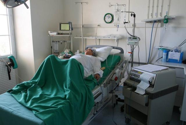 宝妈|产妇生下7.7斤男宝,逗老公说生的是女儿,丈夫的反应让宝妈泪奔